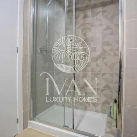 Casa Yuma Ivan Luxury Homes 10ªplta Norte 1ª Linea